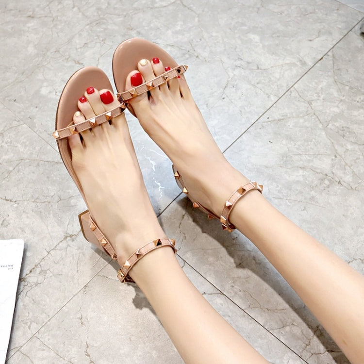 Summer Thick with Low Heel Studded Sandals for Women