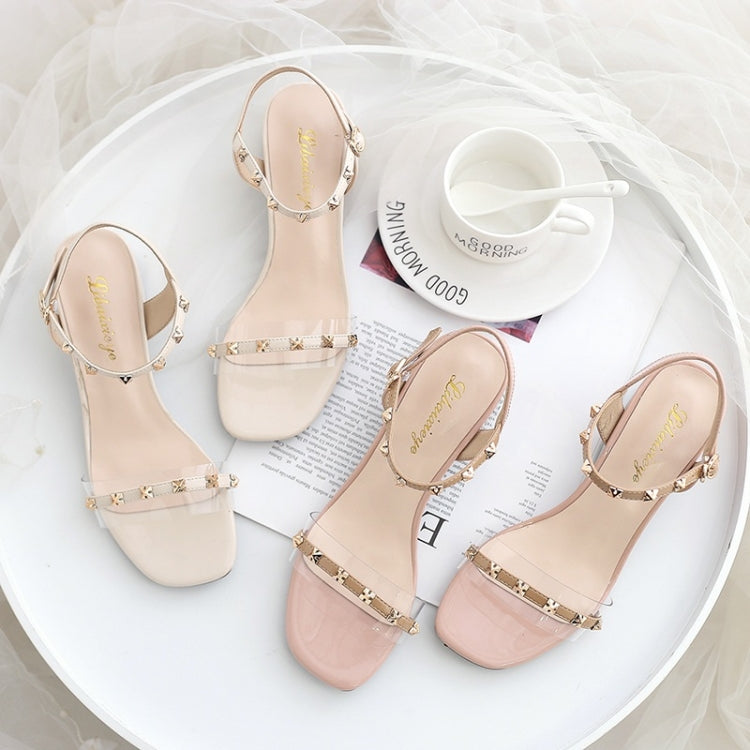 Fashion Wild Rivet Sandals for Women