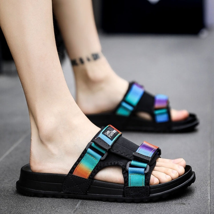 Fashion Trend Soft and Comfortable Wear-resistant Non-slip Slippers for Men