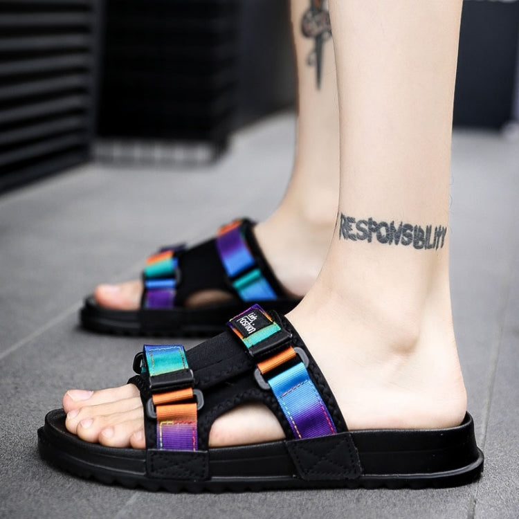 Fashion Trend Soft and Comfortable Wear-resistant Non-slip Slippers for Men