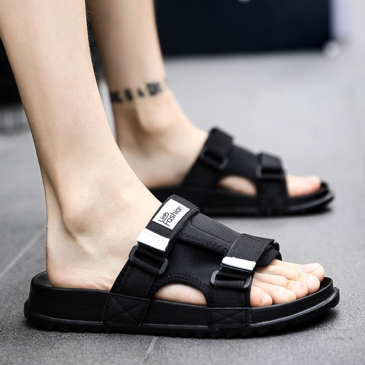 Fashion Trend Soft and Comfortable Wear-resistant Non-slip Slippers for Men
