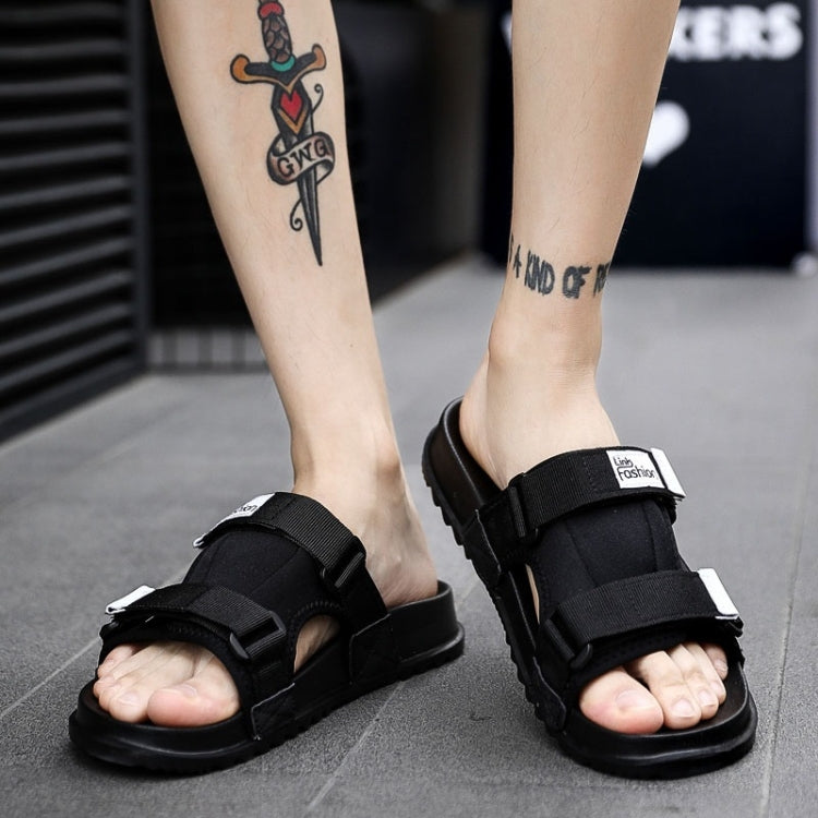 Fashion Trend Soft and Comfortable Wear-resistant Non-slip Slippers for Men