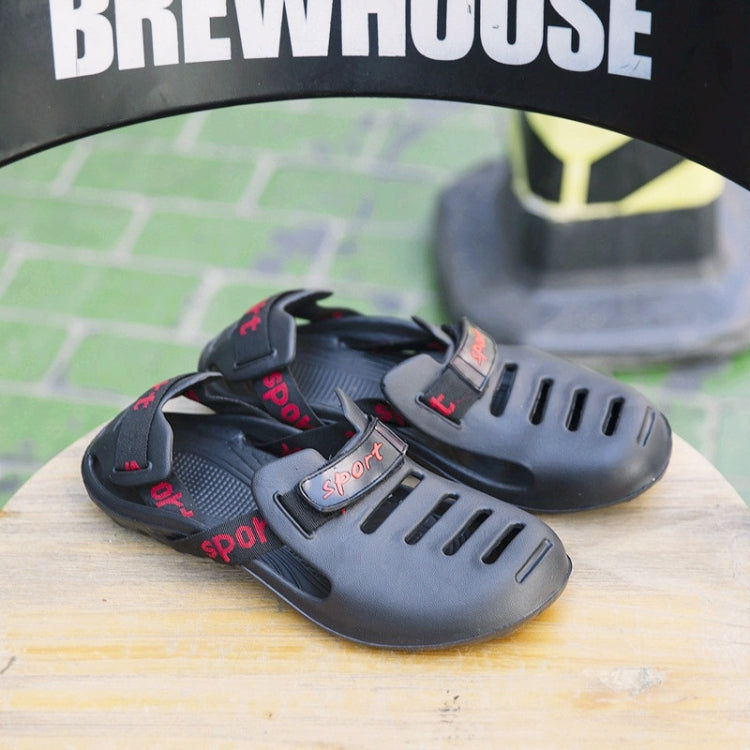 Fashion Trend Comfortable and Breathable Slippers for Men