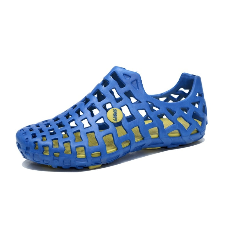 Hollow Air-permeable Non-slip Wearable Couple Hole Shoes