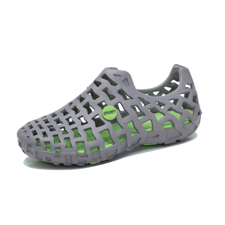 Hollow Air-permeable Non-slip Wearable Couple Hole Shoes