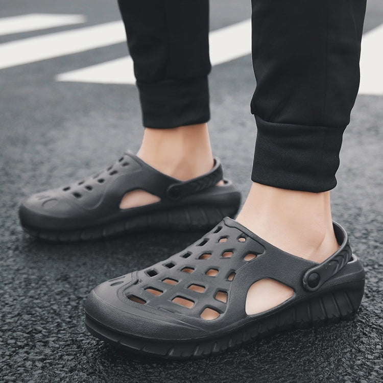 Stylish Simple and Comfortable Breathable Two-use Hole Sandals for Men