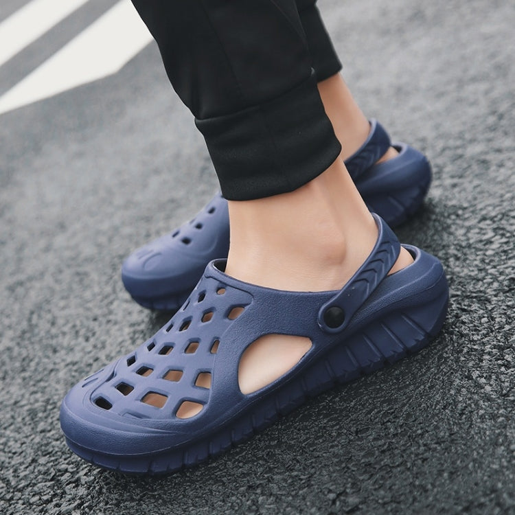 Stylish Simple and Comfortable Breathable Two-use Hole Sandals for Men