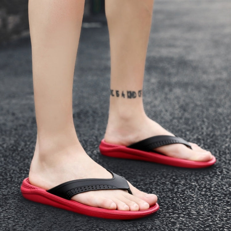 Lightweight and Comfortable Wearable Beach Shoes Slippers for Men