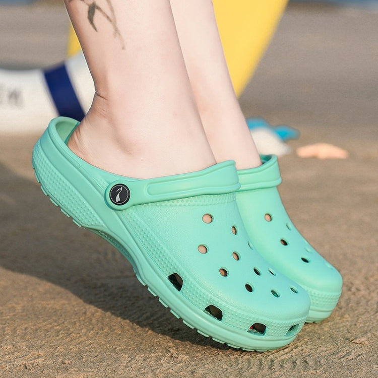 Soft and Comfortable Lightweight Couple Hole Shoes