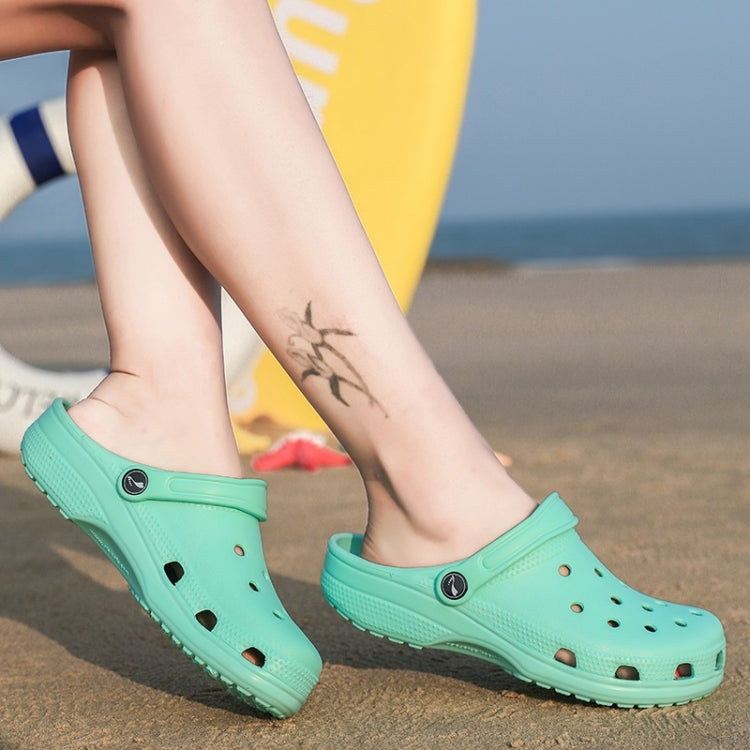 Soft and Comfortable Lightweight Couple Hole Shoes