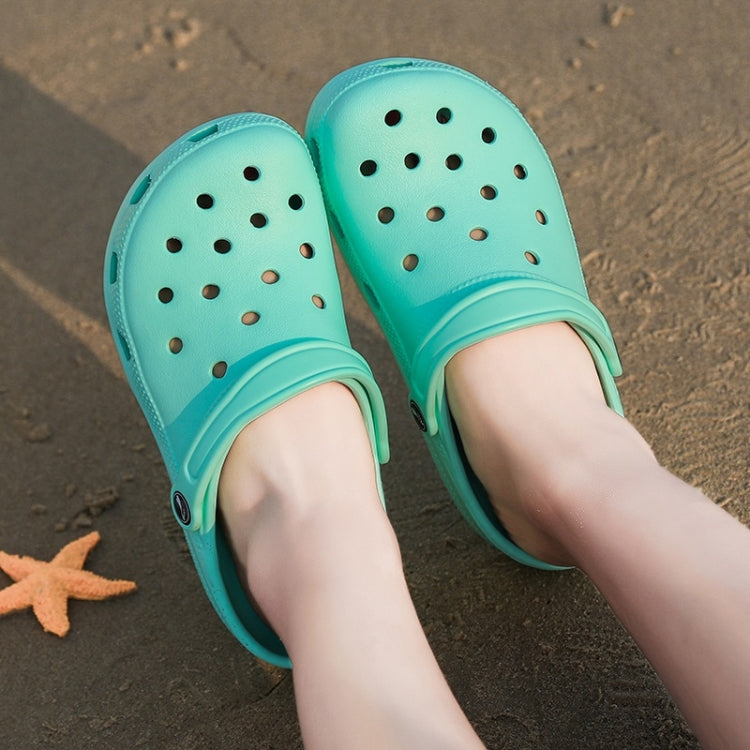Soft and Comfortable Lightweight Couple Hole Shoes