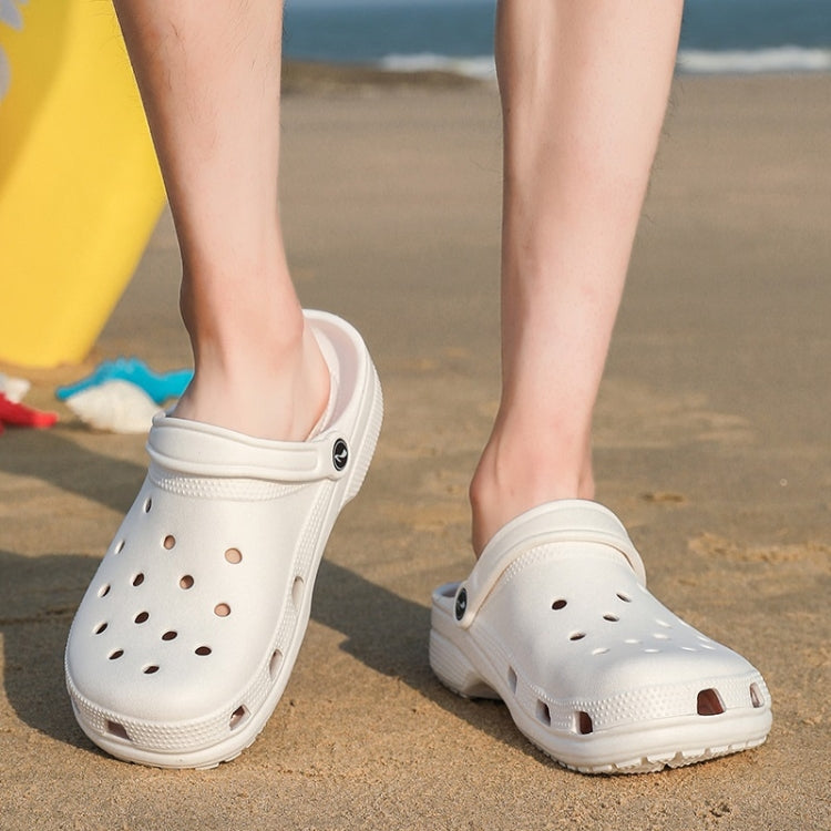 Soft and Comfortable Lightweight Couple Hole Shoes