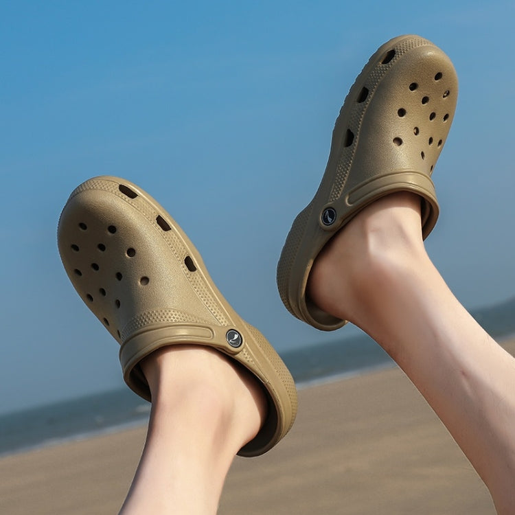 Soft and Comfortable Lightweight Couple Hole Shoes