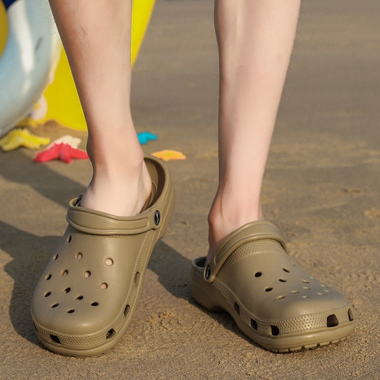 Soft and Comfortable Lightweight Couple Hole Shoes
