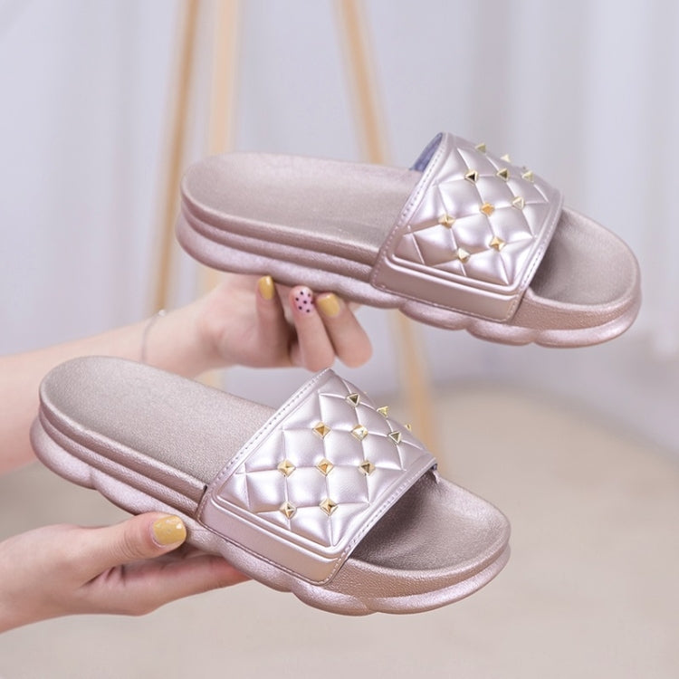 Fashion Trend Platform Rivet Slippers for Women