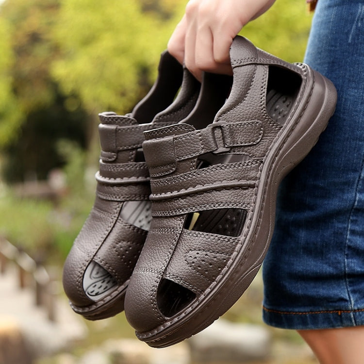 Comfortable and Breathable Casual Beach Sandals for Men