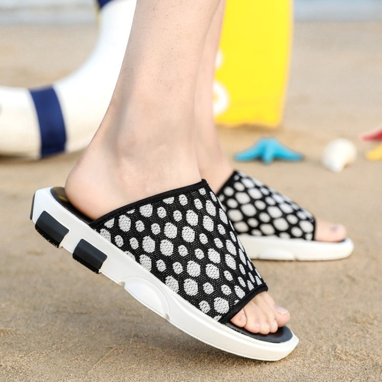 Breathable Mesh Lightweight and Comfortable Casual Sandals for Men