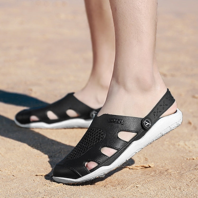 Lightweight Comfortable Non-slip Wearable Two-wear Casual Hole Shoes for Men