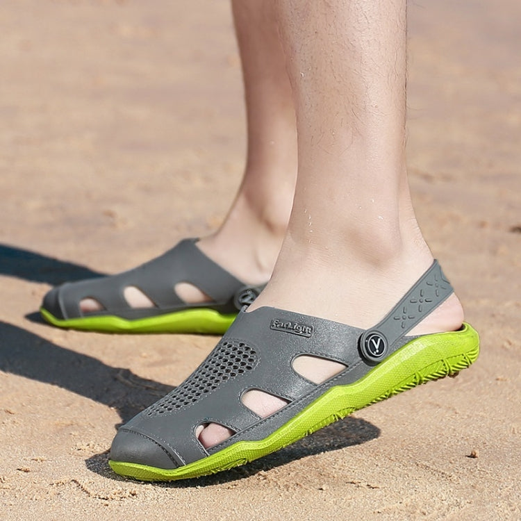 Lightweight Comfortable Non-slip Wearable Two-wear Casual Hole Shoes for Men