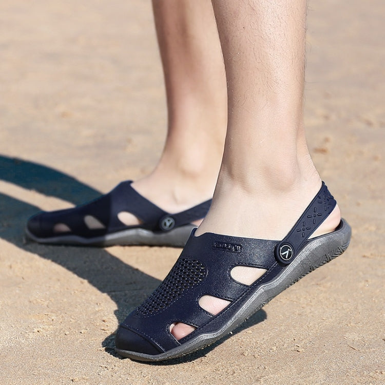 Lightweight Comfortable Non-slip Wearable Two-wear Casual Hole Shoes for Men