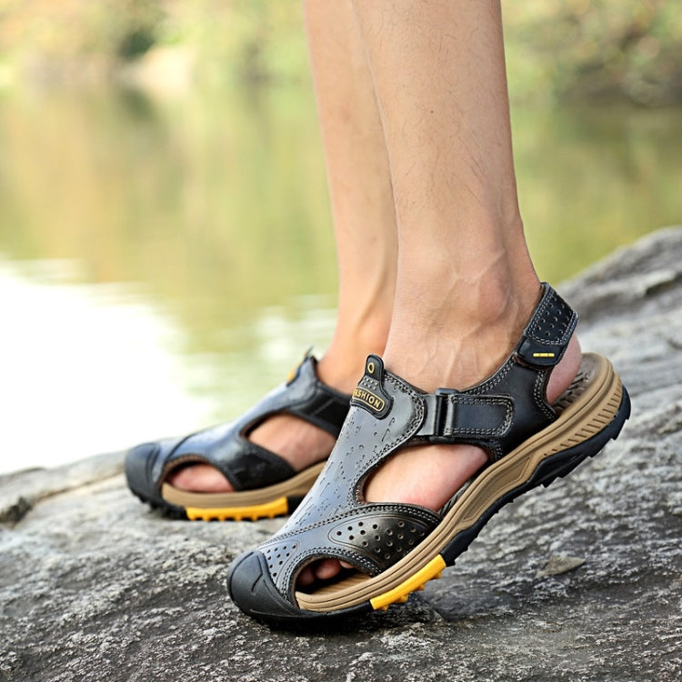 Non-slip Wearable and Comfortable Breathable Toe Cap Beach Sandals for Men