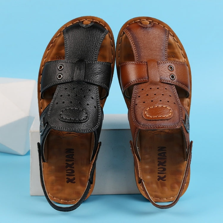 Non-slip Soft Bottom First Layer Cowhide Beach Wearable Sandals Slippers for Men