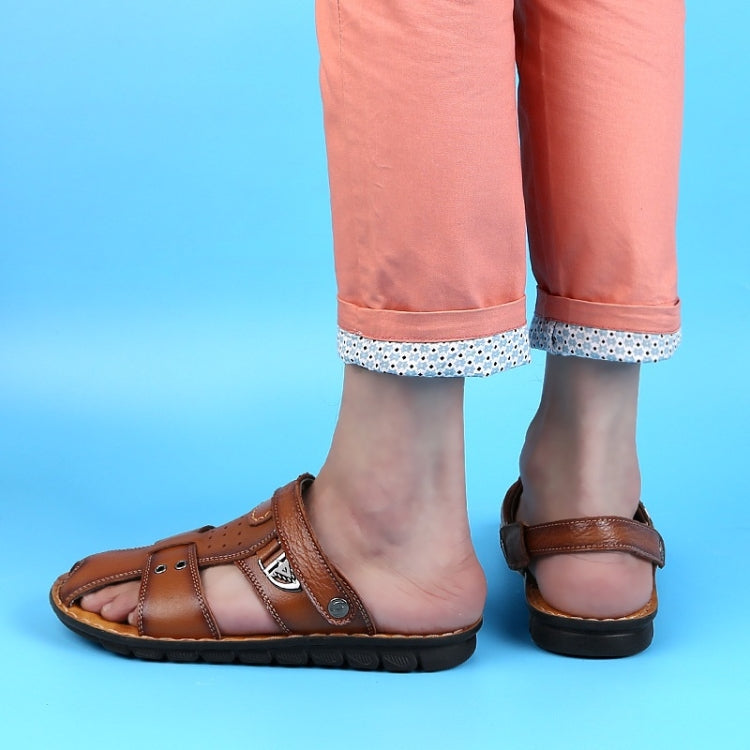 Non-slip Soft Bottom First Layer Cowhide Beach Wearable Sandals Slippers for Men