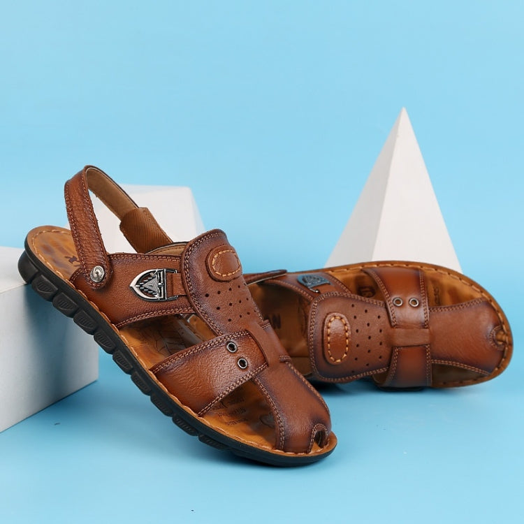 Non-slip Soft Bottom First Layer Cowhide Beach Wearable Sandals Slippers for Men