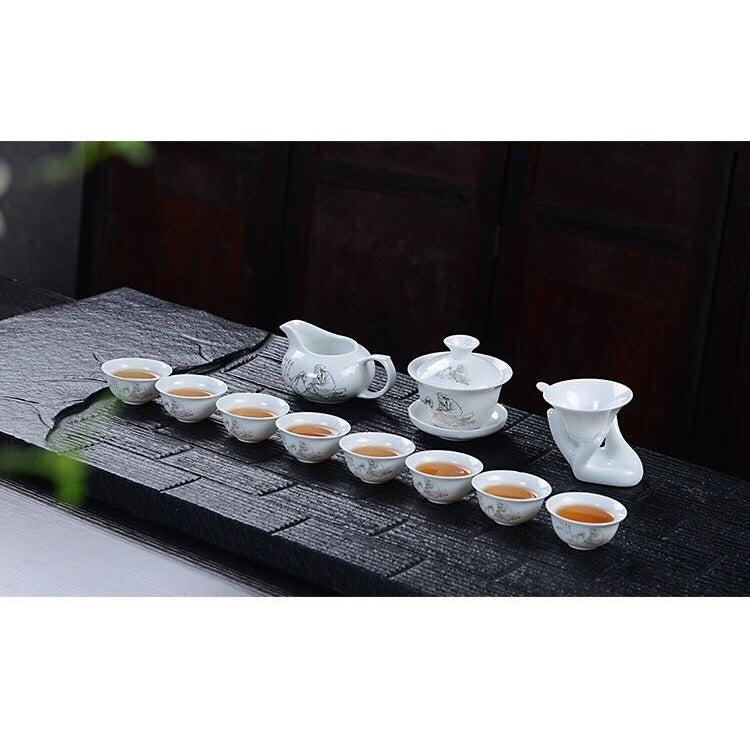 11 in 1 Kung Fu Tea Complete Set Blue And White Porcelain Cups Ceramic Cover Bowl Travel Teaware Set with 8 Tea Cups