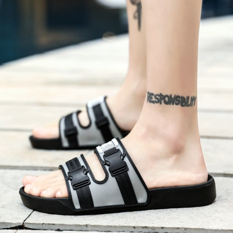 Casual Fashion Lightweight and Comfortable Outdoor Slippers for Men