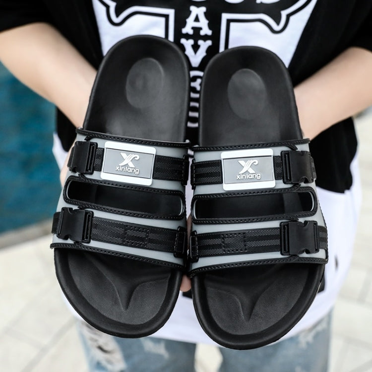 Casual Fashion Lightweight and Comfortable Outdoor Slippers for Men