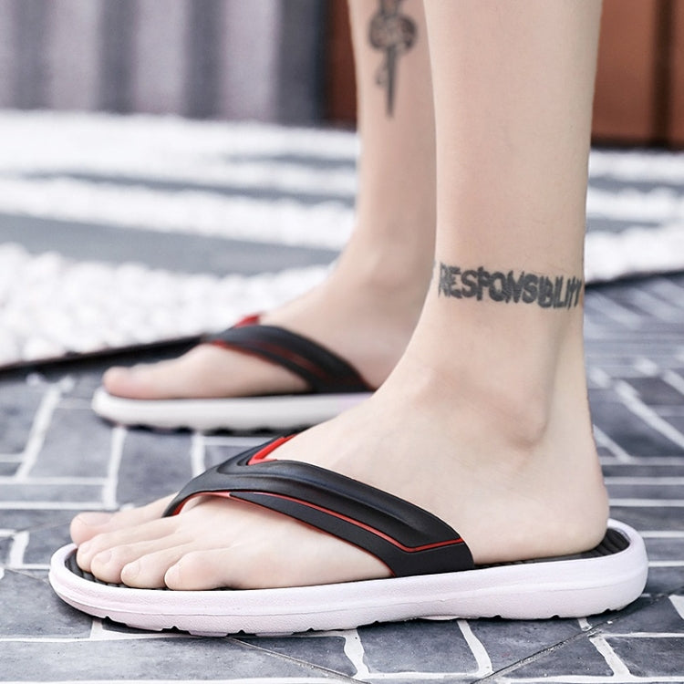 Casual Fashion Massage Bottom Lightweight Outdoor Slippers for Men