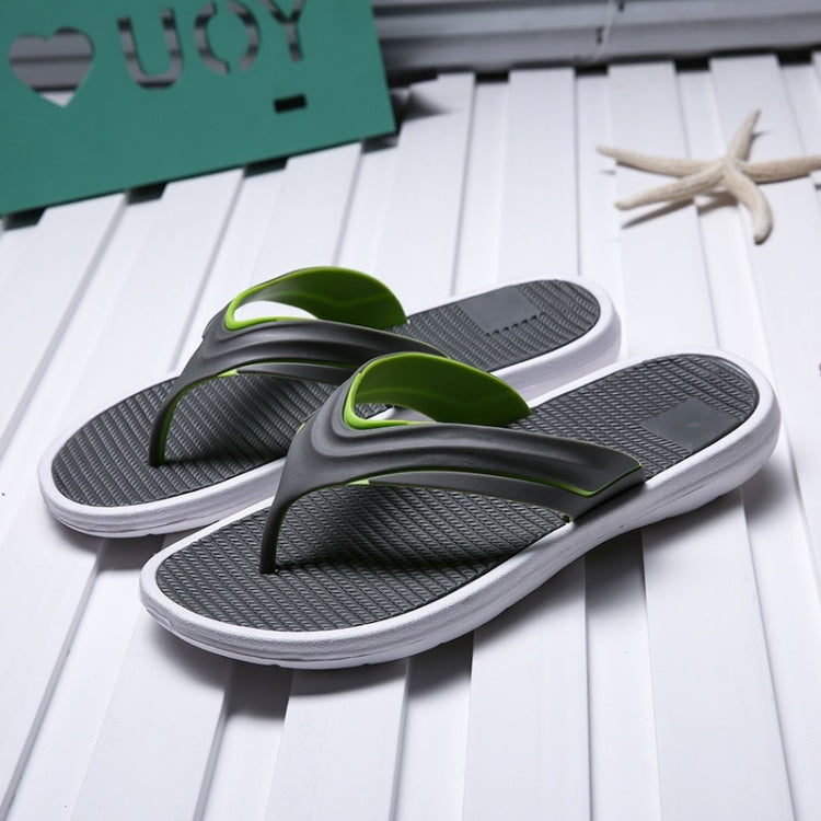 Casual Fashion Massage Bottom Lightweight Outdoor Slippers for Men