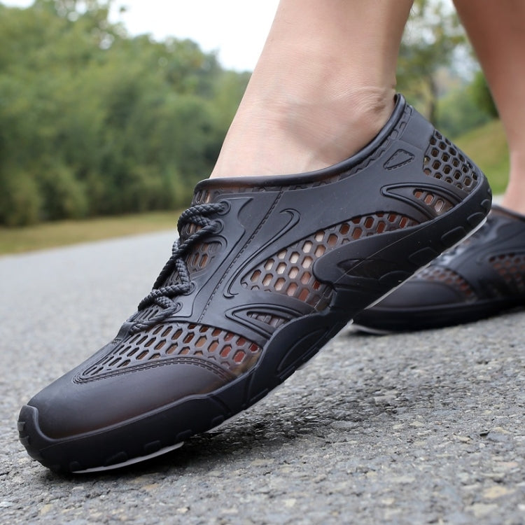 Hollow Breathable Comfortable Non-slip Wading Shoes Hole Shoes for Men