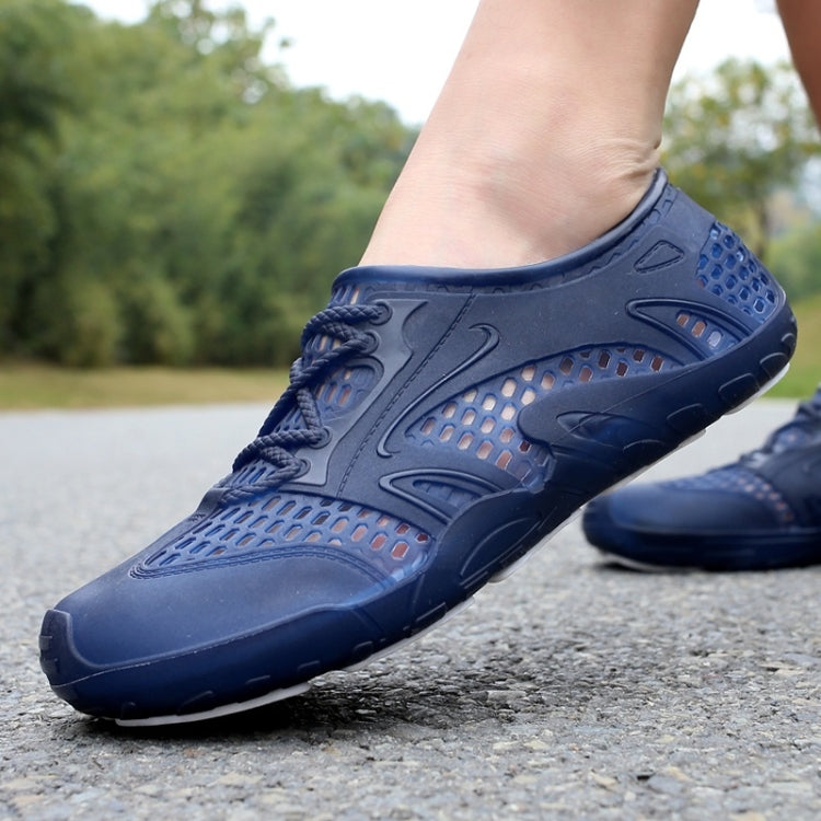 Hollow Breathable Comfortable Non-slip Wading Shoes Hole Shoes for Men