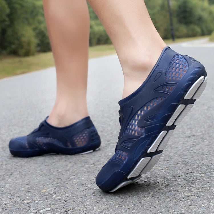 Hollow Breathable Comfortable Non-slip Wading Shoes Hole Shoes for Men
