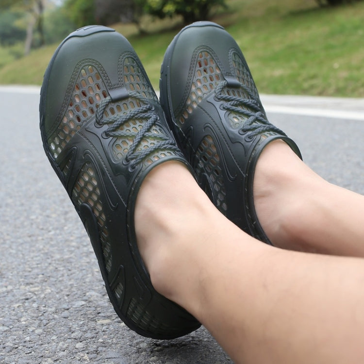 Hollow Breathable Comfortable Non-slip Wading Shoes Hole Shoes for Men