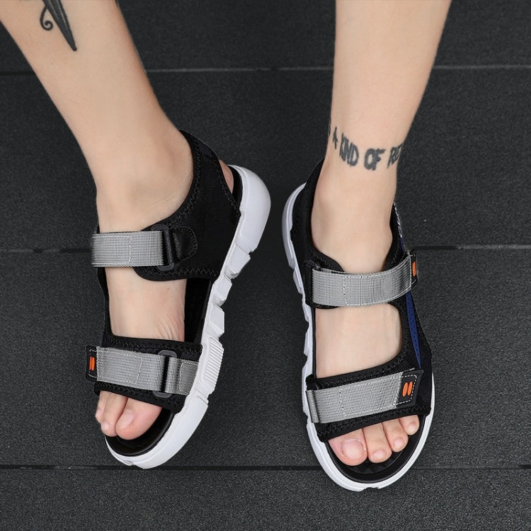 Youth Trend Comfortable Breathable Wear-resistant Non-slip Beach Sandals for Men