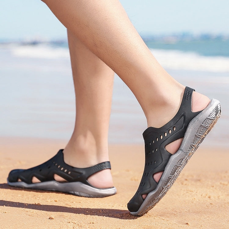 Stylish and Comfortable Breathable Wearable Hole Shoes Sandals for Men