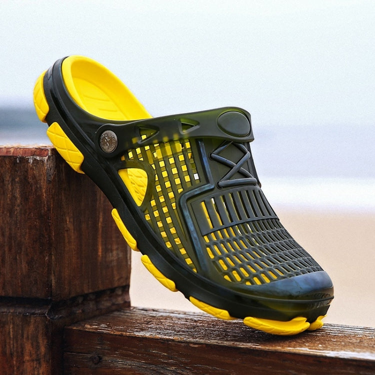 Simple Stylish Comfortable Breathable and Wearable Two-wear Hole Shoes for Men
