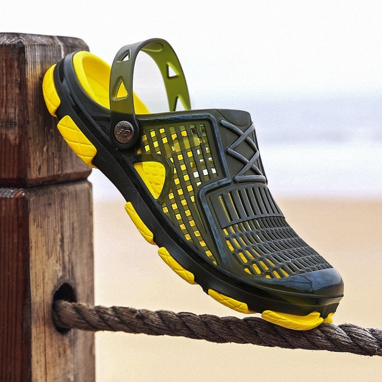 Simple Stylish Comfortable Breathable and Wearable Two-wear Hole Shoes for Men
