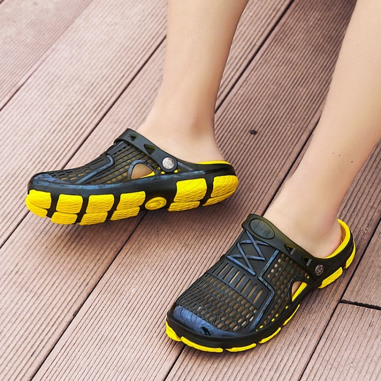 Simple Stylish Comfortable Breathable and Wearable Two-wear Hole Shoes for Men