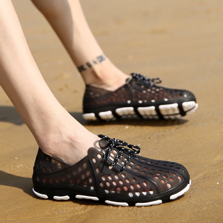Hollow Fashion Trend Beach Hole Shoes for Men