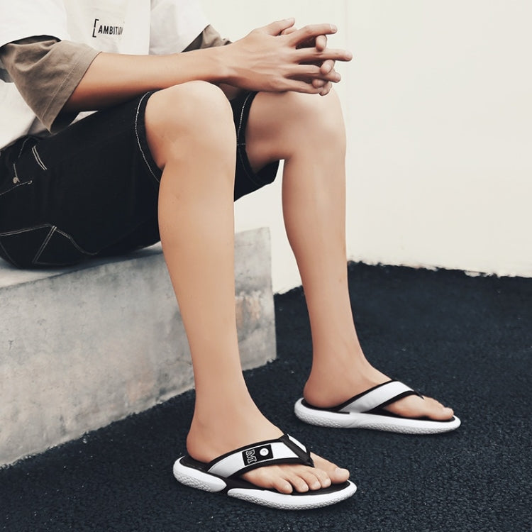 Trendy Personality Webbing Lightweight and Comfortable Slippers for Men