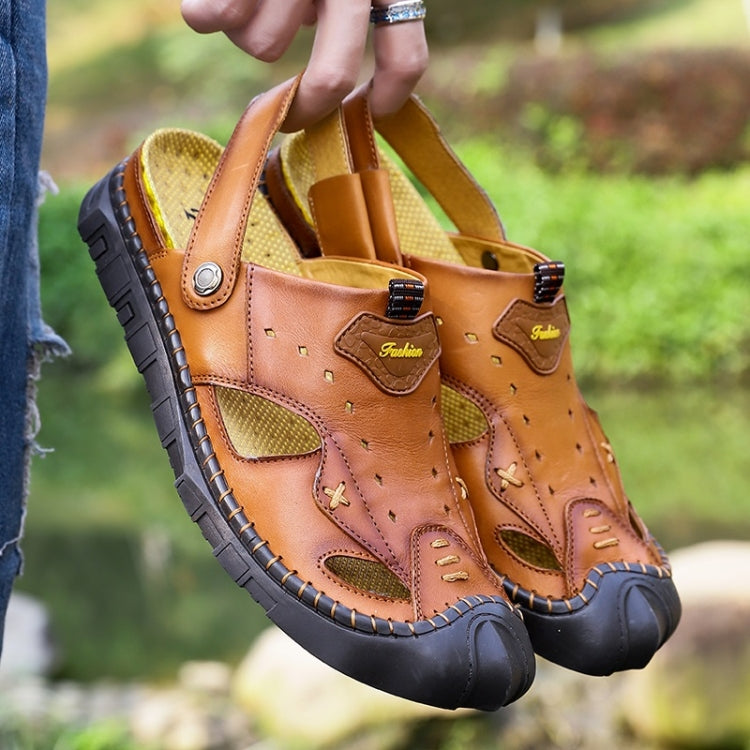 Comfortable Breathable Hollow Outdoor Leisure Beach Sandals for Men