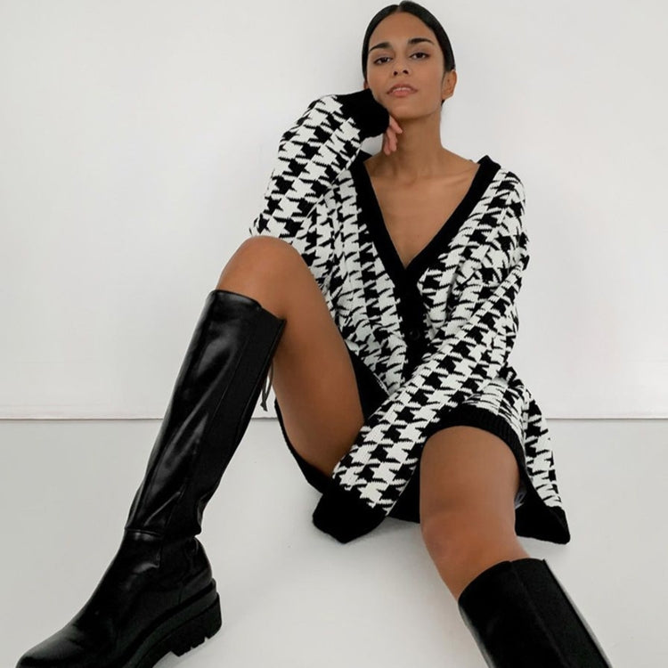 Loose V-neck Long-sleeved Knitted Cardigan Coat