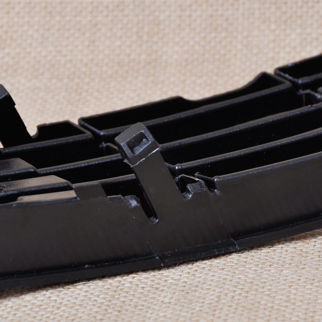 Front Right Bumper Fog Light Grille cover 8E0807682 Fit for 02-05 Audi A4 B6 An