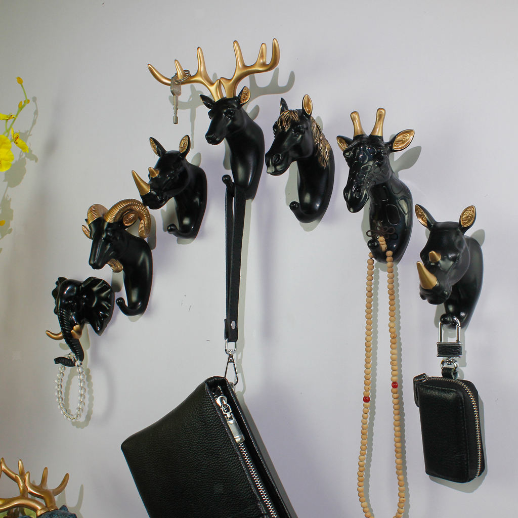 2pcs Hook Animal Head Decorative Coat Hanger for Coat Keys Living Room Clubs