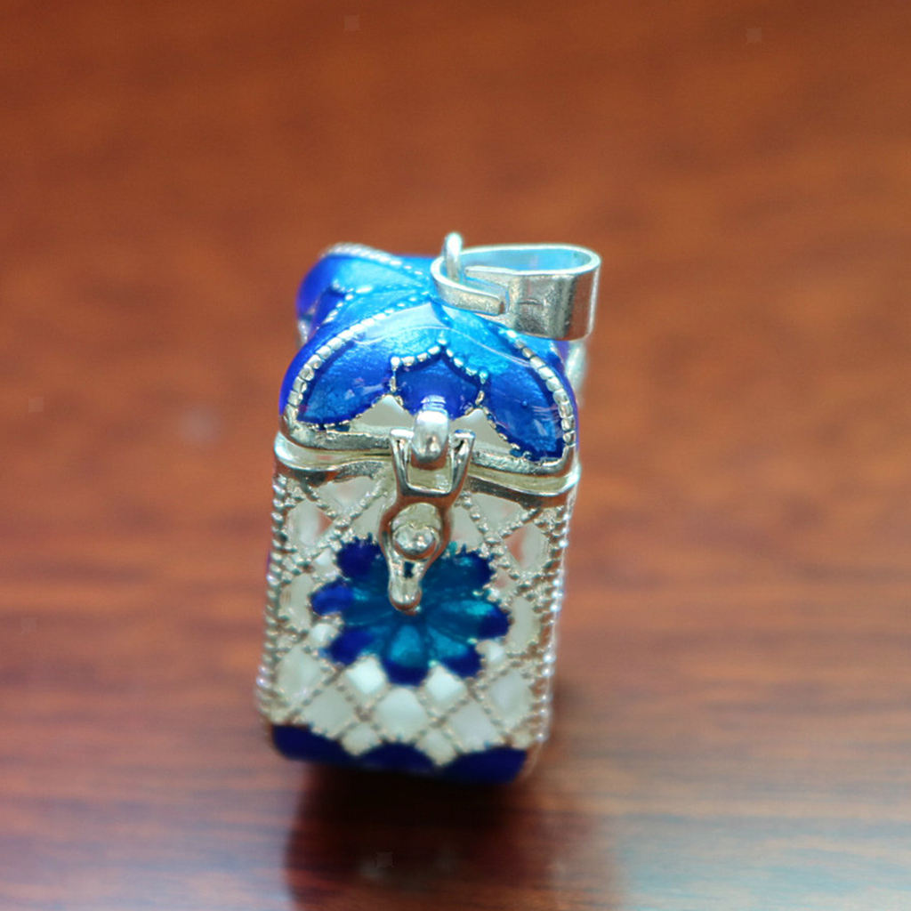 3 Pack Hollow out Blue Perfume Bottle Auto Air Freshener Car Bathroom Decor
