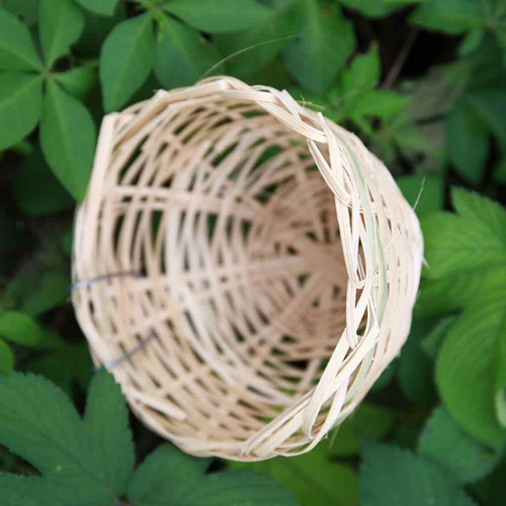 1pcs Bamboo Canary Nest Bird Breeding Hatch Cage Small Parrot Rest Caves & Hook